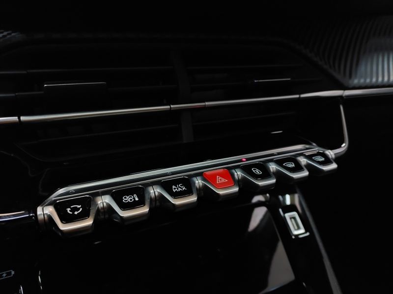 Peugeot 208 1.0 TURBO 200 FLEX STYLE CVT 2024/2024 BETIOLO NOVOS E SEMINOVOS LAJEADO / Carros no Vale Peugeot 208 1.0 TURBO 200 FLEX STYLE CVT 2024/2024 BETIOLO NOVOS E SEMINOVOS LAJEADO / Carros no Vale