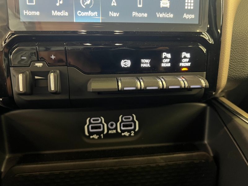 Ram 2500 6.7 I6 TURBO DIESEL LARAMIE CD 4X4 AUTOMÁTICO 2024/2024 BETIOLO NOVOS E SEMINOVOS LAJEADO / Carros no Vale