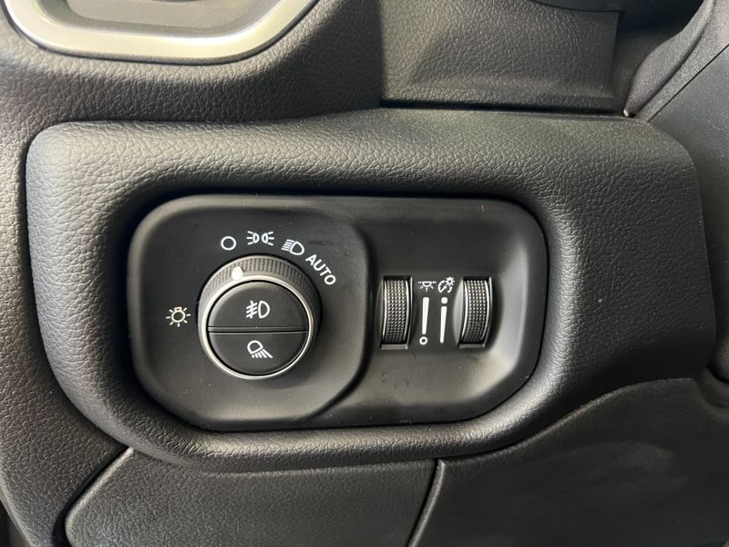 Ram 2500 6.7 I6 TURBO DIESEL LARAMIE CD 4X4 AUTOMÁTICO 2024/2024 BETIOLO NOVOS E SEMINOVOS LAJEADO / Carros no Vale