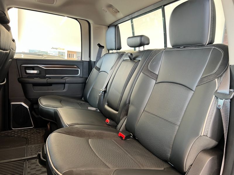 Ram 2500 6.7 I6 TURBO DIESEL LARAMIE CD 4X4 AUTOMÁTICO 2024/2024 BETIOLO NOVOS E SEMINOVOS LAJEADO / Carros no Vale