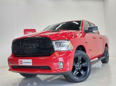 Ram CLASSIC 5.7 V8 GASOLINA LARAMIE NIGHT EDITION CD 4X4 AUTOMÁTICO 2022/2022 BETIOLO NOVOS E SEMINOVOS LAJEADO / Carros no Vale