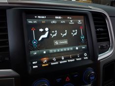 Ram CLASSIC 5.7 V8 GASOLINA LARAMIE NIGHT EDITION CD 4X4 AUTOMÁTICO 2023/2023 BETIOLO NOVOS E SEMINOVOS LAJEADO / Carros no Vale