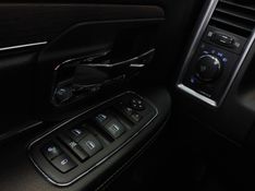 Ram CLASSIC 5.7 V8 GASOLINA LARAMIE NIGHT EDITION CD 4X4 AUTOMÁTICO 2022/2022 BETIOLO NOVOS E SEMINOVOS LAJEADO / Carros no Vale