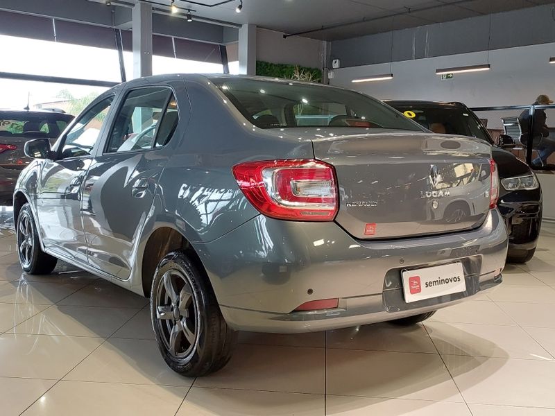 Renault LOGAN 1.6 EXPRESSION 8V FLEX 4P AUTOMATIZADO 2015/2016 BETIOLO NOVOS E SEMINOVOS LAJEADO / Carros no Vale