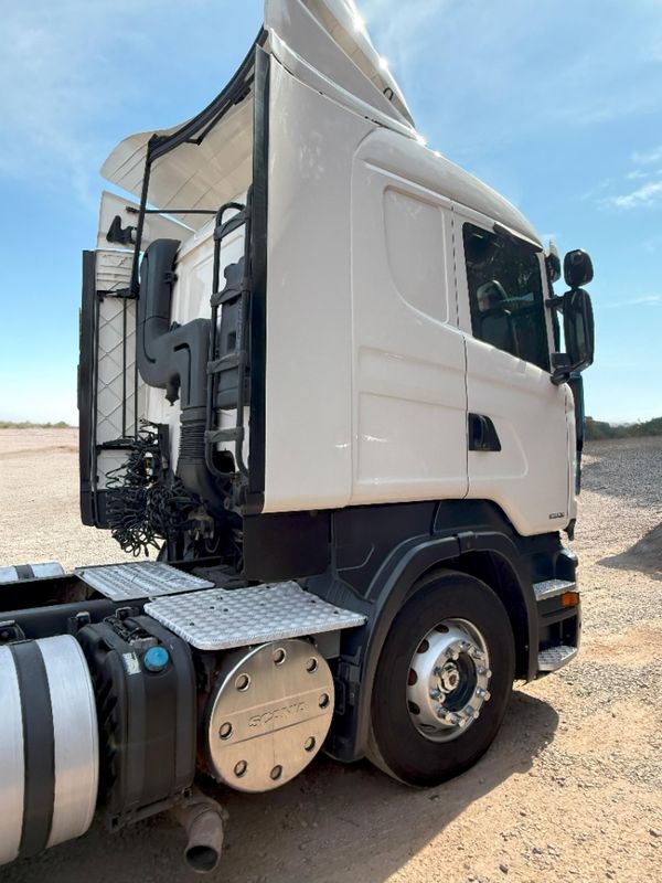 Scania R 440 A 4X2 2013/2014 BETIOLO NOVOS E SEMINOVOS LAJEADO / Carros no Vale