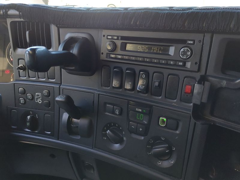 Scania R 440 A 4X2 2013/2014 BETIOLO NOVOS E SEMINOVOS LAJEADO / Carros no Vale