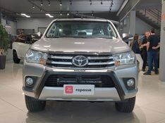 Toyota HILUX 2.8 SR 4X4 CD 16V DIESEL 4P AUTOMÁTICO 2016/2016 BETIOLO NOVOS E SEMINOVOS LAJEADO / Carros no Vale