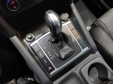 Volkswagen AMAROK 3.0 V6 TDI DIESEL HIGHLINE CD 4MOTION AUTOMÁTICO 2019/2019 BETIOLO NOVOS E SEMINOVOS LAJEADO / Carros no Vale