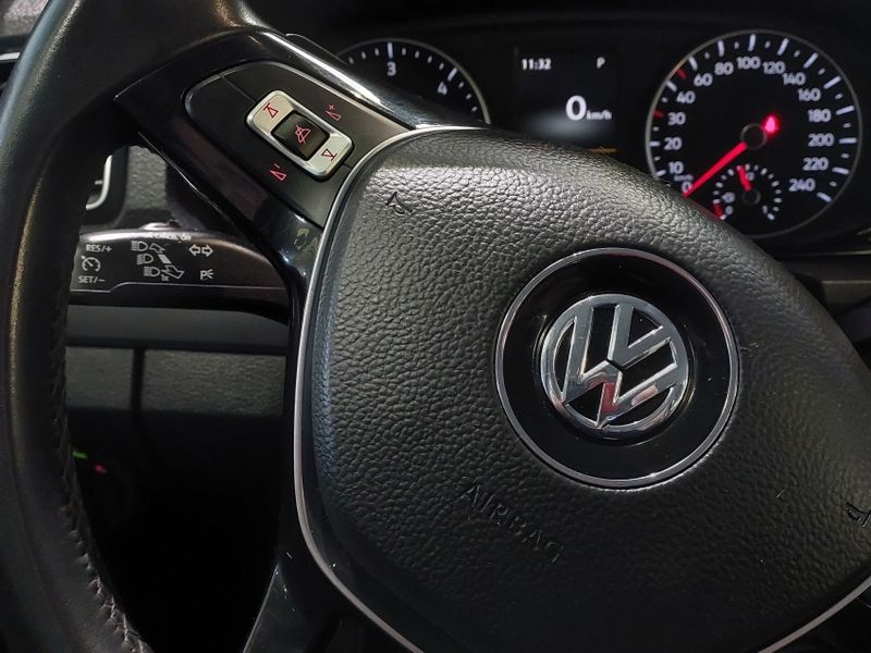 Volkswagen AMAROK 3.0 V6 TDI DIESEL HIGHLINE CD 4MOTION AUTOMÁTICO 2019/2019 BETIOLO NOVOS E SEMINOVOS LAJEADO / Carros no Vale