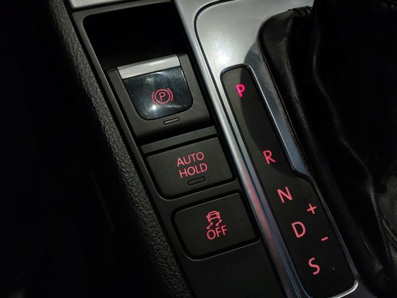 Volkswagen PASSAT VARIANT 2.0 FSI DSG GASOLINA 4P AUTOMÁTICO 2012/2012 BETIOLO NOVOS E SEMINOVOS LAJEADO / Carros no Vale