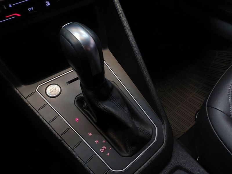 Volkswagen VIRTUS 1.0 200 TSI COMFORTLINE AUTOMÁTICO 2022/2022 BETIOLO NOVOS E SEMINOVOS LAJEADO / Carros no Vale