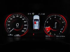 Volvo XC60 2.0 T5 GASOLINA R-DESIGN AWD GEARTRONIC 2017/2018 BETIOLO NOVOS E SEMINOVOS LAJEADO / Carros no Vale