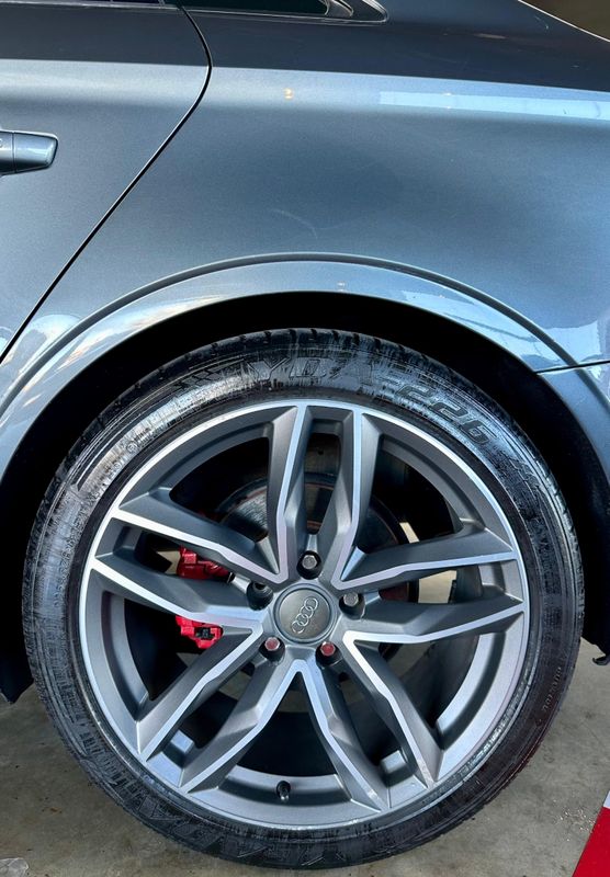 Audi A3 1.8 TFSI SEDAN 16V 180CV GASOLINA 4P AUTOMÁTICO 2014/2014 CASTELLAN E TOMAZONI MOTORS CAXIAS DO SUL / Carros no Vale