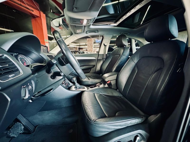 Audi Q3 1.4 TFSI AMBIENTE GASOLINA 4P S TRONIC 2015/2016 CASTELLAN E TOMAZONI MOTORS CAXIAS DO SUL / Carros no Vale