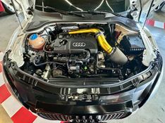 Audi TT 2.0 TFSI COUPÉ 16V GASOLINA 2P S-TRONIC 2011/2012 CASTELLAN E TOMAZONI MOTORS CAXIAS DO SUL / Carros no Vale