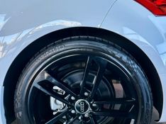 Audi TT 2.0 TFSI COUPÉ 16V GASOLINA 2P S-TRONIC 2011/2012 CASTELLAN E TOMAZONI MOTORS CAXIAS DO SUL / Carros no Vale