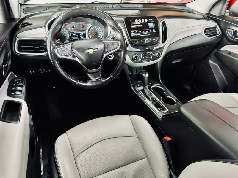 Chevrolet EQUINOX 2.0 16V TURBO GASOLINA PREMIER AWD AUTOMÁTICO 2018/2018 CASTELLAN E TOMAZONI MOTORS CAXIAS DO SUL / Carros no Vale