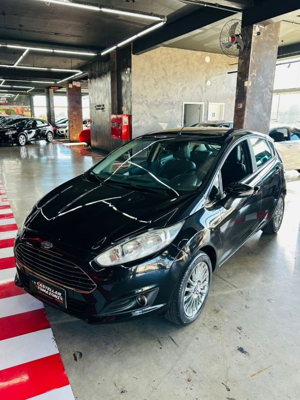 Ford FIESTA 1.6 TITANIUM HATCH 16V FLEX 4P POWERSHIFT 2017/2017 CASTELLAN E TOMAZONI MOTORS CAXIAS DO SUL / Carros no Vale