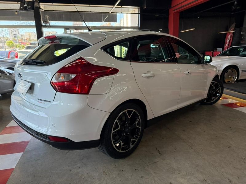 Ford FOCUS 2.0 TITANIUM PLUS 16V FLEX 4P POWERSHIFT 2014/2015 CASTELLAN E TOMAZONI MOTORS CAXIAS DO SUL / Carros no Vale Ford FOCUS 2.0 TITANIUM PLUS 16V FLEX 4P POWERSHIFT 2014/2015 CASTELLAN E TOMAZONI MOTORS CAXIAS DO SUL / Carros no Vale