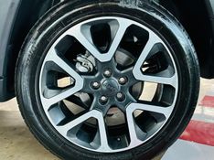 JEEP COMPASS 2.0 16V DIESEL LIMITED 4X4 AUTOMÁTICO 2019/2020 CASTELLAN E TOMAZONI MOTORS CAXIAS DO SUL / Carros no Vale