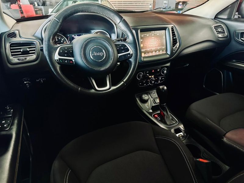 JEEP COMPASS 2.0 16V DIESEL LONGITUDE 4X4 AUTOMÁTICO 2017/2017 CASTELLAN E TOMAZONI MOTORS CAXIAS DO SUL / Carros no Vale JEEP COMPASS 2.0 16V DIESEL LONGITUDE 4X4 AUTOMÁTICO 2017/2017 CASTELLAN E TOMAZONI MOTORS CAXIAS DO SUL / Carros no Vale