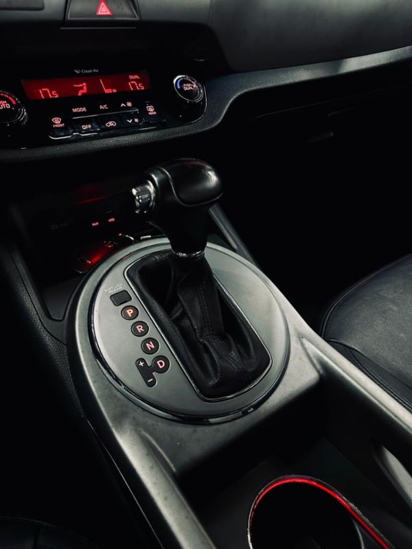 KIA SPORTAGE 2.0 EX 4X2 16V FLEX 4P AUTOMÁTICO 2014/2015 CASTELLAN E TOMAZONI MOTORS CAXIAS DO SUL / Carros no Vale