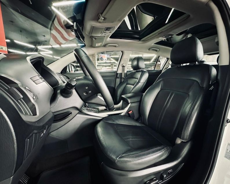 KIA SPORTAGE 2.0 EX 4X2 16V FLEX 4P AUTOMÁTICO 2014/2015 CASTELLAN E TOMAZONI MOTORS CAXIAS DO SUL / Carros no Vale