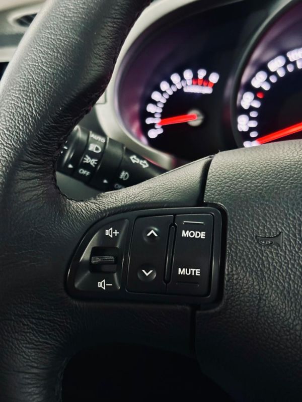 KIA SPORTAGE 2.0 EX 4X2 16V FLEX 4P AUTOMÁTICO 2014/2015 CASTELLAN E TOMAZONI MOTORS CAXIAS DO SUL / Carros no Vale