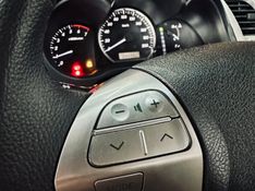 Toyota HILUX SW4 2.7 SR 4X2 16V FLEX 4P AUTOMÁTICO 2014/2015 CASTELLAN E TOMAZONI MOTORS CAXIAS DO SUL / Carros no Vale