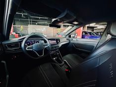 Volkswagen NIVUS 1.0 200 TSI TOTAL FLEX HIGHLINE AUTOMÁTICO 2025/2026 CASTELLAN E TOMAZONI MOTORS CAXIAS DO SUL / Carros no Vale