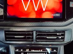 Volkswagen NIVUS 1.0 200 TSI TOTAL FLEX HIGHLINE AUTOMÁTICO 2025/2026 CASTELLAN E TOMAZONI MOTORS CAXIAS DO SUL / Carros no Vale