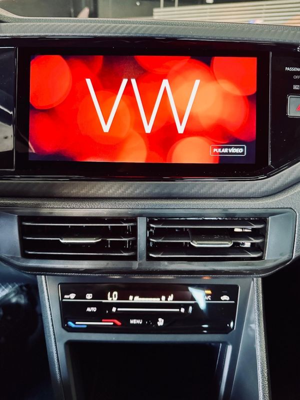 Volkswagen NIVUS 1.0 200 TSI TOTAL FLEX HIGHLINE AUTOMÁTICO 2025/2026 CASTELLAN E TOMAZONI MOTORS CAXIAS DO SUL / Carros no Vale
