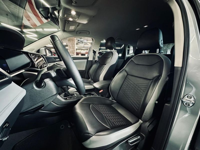 Volkswagen TAOS 1.4 250 TSI TOTAL FLEX COMFORTLINE AUTOMÁTICO 2022/2022 CASTELLAN E TOMAZONI MOTORS CAXIAS DO SUL / Carros no Vale