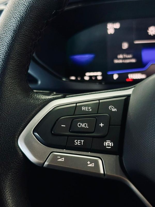 Volkswagen TAOS 1.4 250 TSI TOTAL FLEX COMFORTLINE AUTOMÁTICO 2022/2022 CASTELLAN E TOMAZONI MOTORS CAXIAS DO SUL / Carros no Vale