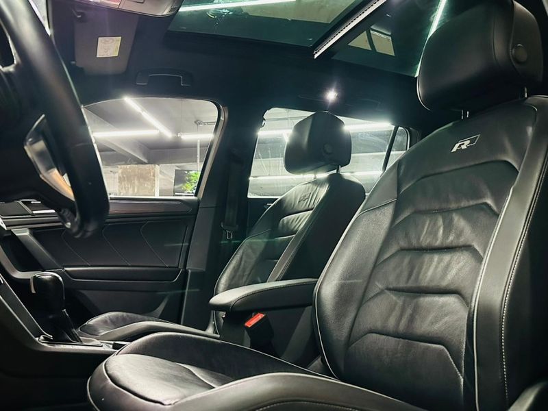Volkswagen TIGUAN 2.0 350 TSI GASOLINA ALLSPACE R-LINE 4MOTION DSG 2020/2020 CASTELLAN E TOMAZONI MOTORS CAXIAS DO SUL / Carros no Vale