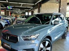 Volvo XC40 2.0 T4 GASOLINA MOMENTUM GEARTRONIC 2020/2020 CASTELLAN E TOMAZONI MOTORS CAXIAS DO SUL / Carros no Vale