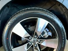 Volvo XC40 2.0 T4 GASOLINA MOMENTUM GEARTRONIC 2020/2020 CASTELLAN E TOMAZONI MOTORS CAXIAS DO SUL / Carros no Vale