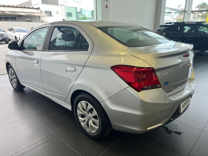 Chevrolet PRISMA 1.4 MPFI LT 8V FLEX 4P MANUAL 2016/2017 DRSUL SEMINOVOS CAXIAS DO SUL – LAJEADO – SANTA CRUZ DO SUL / Carros no Vale