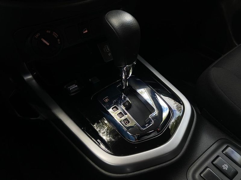 Nissan FRONTIER 2.3 16V TURBO DIESEL ATTACK CD 4X4 AUTOMÁTICO 2024/2025 DRSUL SEMINOVOS CAXIAS DO SUL – LAJEADO – SANTA CRUZ DO SUL / Carros no Vale