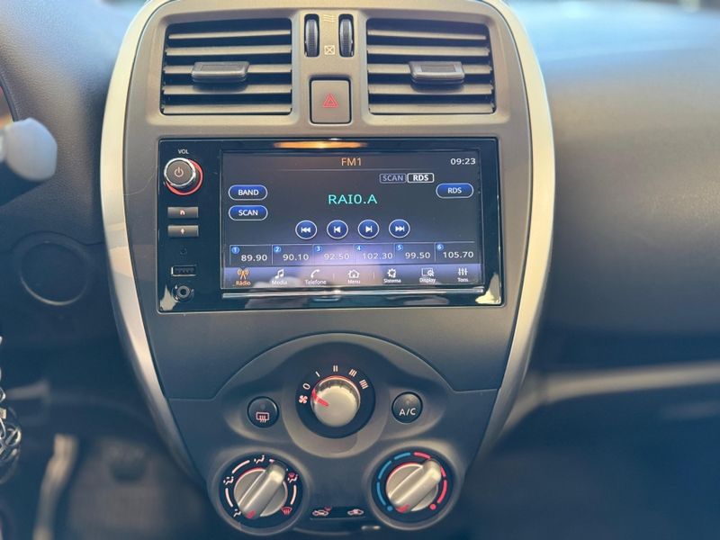 Nissan MARCH 1.6 SV 16V FLEXSTART 4P MANUAL 2019/2020 DRSUL SEMINOVOS CAXIAS DO SUL – LAJEADO – SANTA CRUZ DO SUL / Carros no Vale