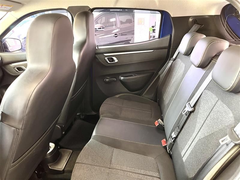 Renault KWID 1.0 12V SCE FLEX OUTSIDER MANUAL 2022/2023 DRSUL SEMINOVOS CAXIAS DO SUL – LAJEADO – SANTA CRUZ DO SUL / Carros no Vale