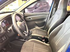 Renault KWID 1.0 12V SCE FLEX OUTSIDER MANUAL 2022/2023 DRSUL SEMINOVOS CAXIAS DO SUL – LAJEADO – SANTA CRUZ DO SUL / Carros no Vale