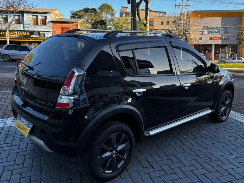 Renault SANDERO 1.6 STEPWAY TWEED 16V FLEX 4P AUTOMÁTICO 2014/2014 DRSUL SEMINOVOS CAXIAS DO SUL – LAJEADO – SANTA CRUZ DO SUL / Carros no Vale