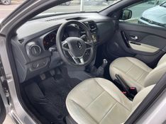 Renault STEPWAY 1.6 16V SCE FLEX ZEN MANUAL 2021/2022 DRSUL SEMINOVOS CAXIAS DO SUL – LAJEADO – SANTA CRUZ DO SUL / Carros no Vale