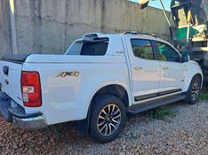Chevrolet S10 2.8 HIGH COUNTRY 4X4 CD 16V TURBO DIESEL 4P AUTOMÁTICO 2019/2019 CAMINHÕES & CAMIONETAS PASSO FUNDO / Carros no Vale