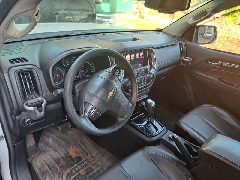 Chevrolet S10 2.8 HIGH COUNTRY 4X4 CD 16V TURBO DIESEL 4P AUTOMÁTICO 2019/2019 CAMINHÕES & CAMIONETAS PASSO FUNDO / Carros no Vale