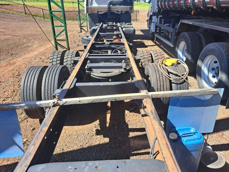 Ford Cargo 1119 Turbo 6×2 Chassi 2015/2015 CAMINHÕES & CAMIONETAS PASSO FUNDO / Carros no Vale