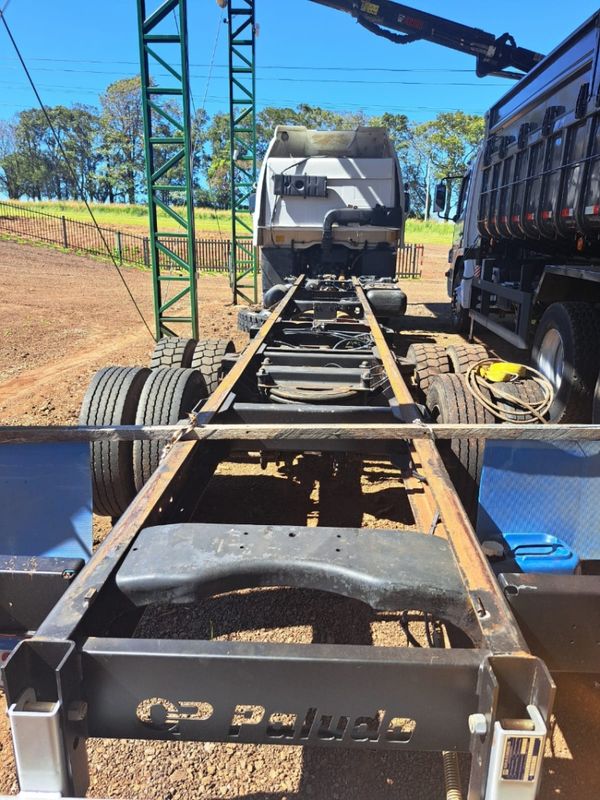 Ford Cargo 1119 Turbo 6×2 Chassi 2015/2015 CAMINHÕES & CAMIONETAS PASSO FUNDO / Carros no Vale