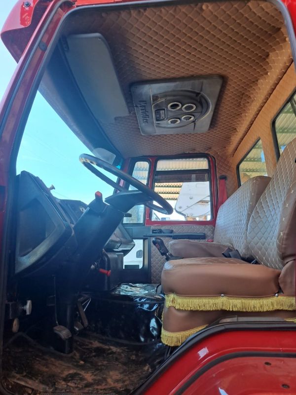 Ford Cargo 1722 E T 3-Eixos 2002/2002 CAMINHÕES & CAMIONETAS PASSO FUNDO / Carros no Vale Ford Cargo 1722 E T 3-Eixos 2002/2002 CAMINHÕES & CAMIONETAS PASSO FUNDO / Carros no Vale