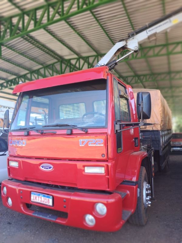 Ford Cargo 1722 E T 3-Eixos 2002/2002 CAMINHÕES & CAMIONETAS PASSO FUNDO / Carros no Vale Ford Cargo 1722 E T 3-Eixos 2002/2002 CAMINHÕES & CAMIONETAS PASSO FUNDO / Carros no Vale